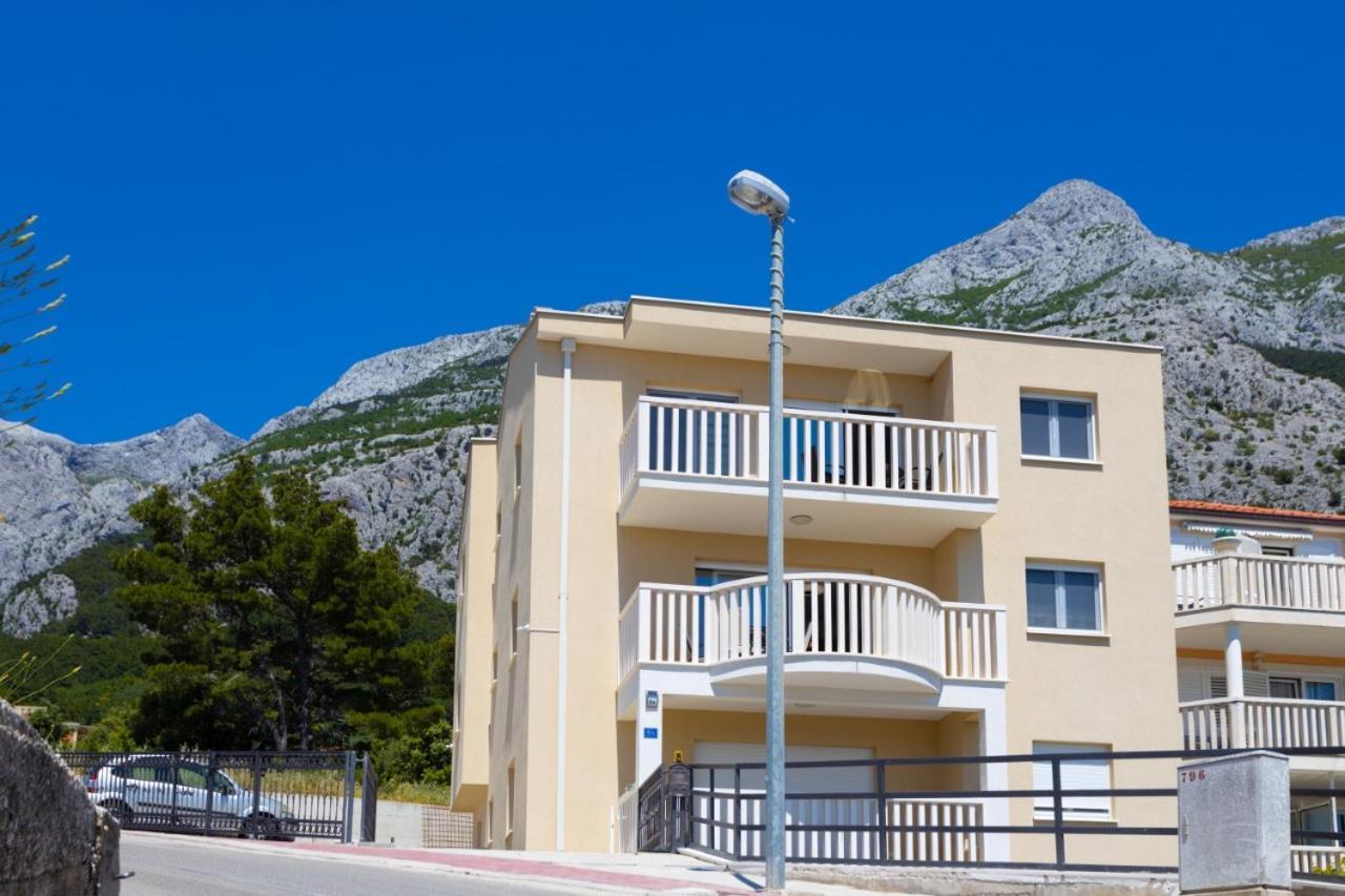 Apartments Jasa Deluxe Макарска Екстериор снимка