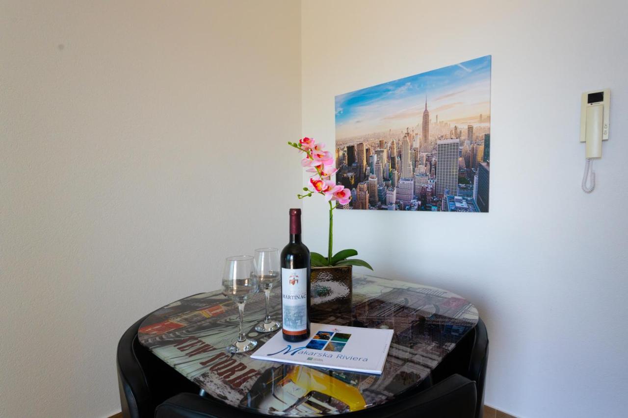 Apartments Jasa Deluxe Макарска Екстериор снимка