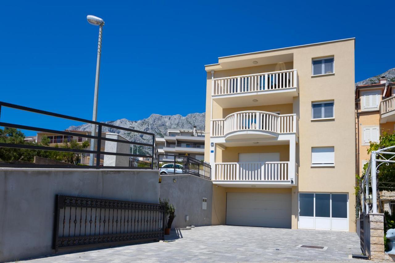 Apartments Jasa Deluxe Макарска Екстериор снимка
