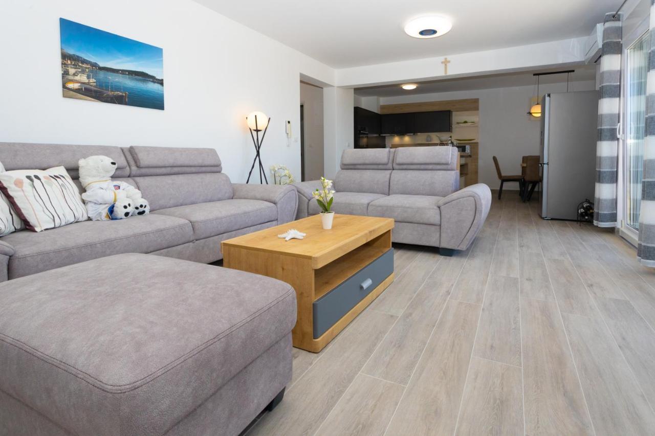 Apartments Jasa Deluxe Макарска Екстериор снимка